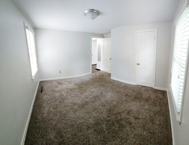 Interior-Bedroom #1 (Primary view 1) - 54373 Terrace Ln