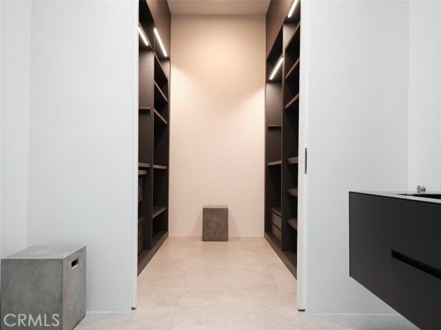 Building Photo - 838 Kings Rd