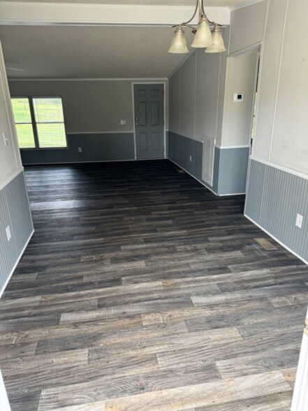 Building Photo - 3900 Johnson Rd