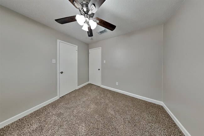 Building Photo - 4706 Trevor Hill Dr