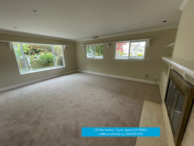 living room - 125 Bar Harbor Ct