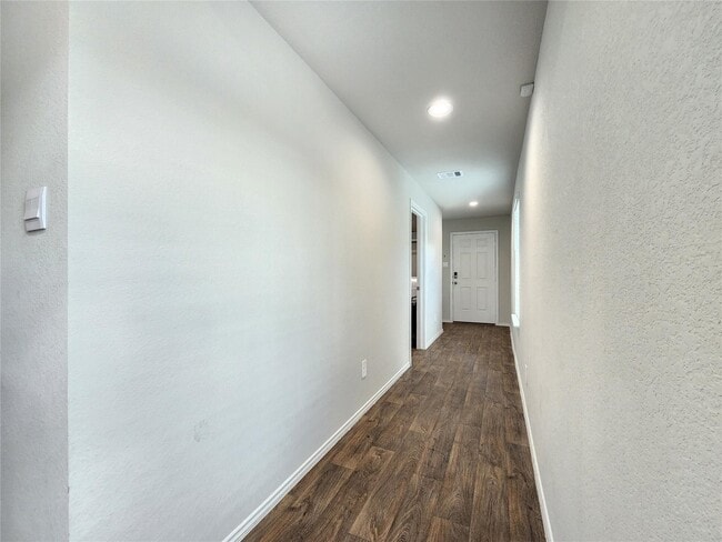 Building Photo - 13912 Great Pnes Ct