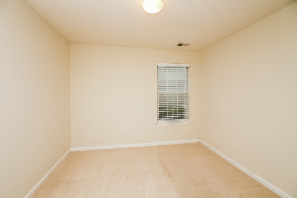 Building Photo - 3425 Sandlake Dr SW