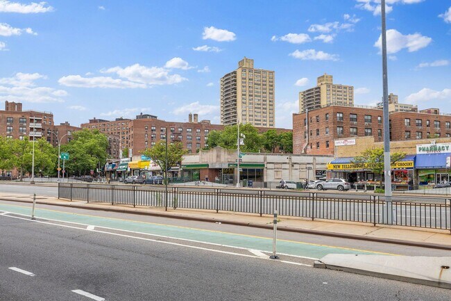 Building Photo - 102-10 Queens Blvd