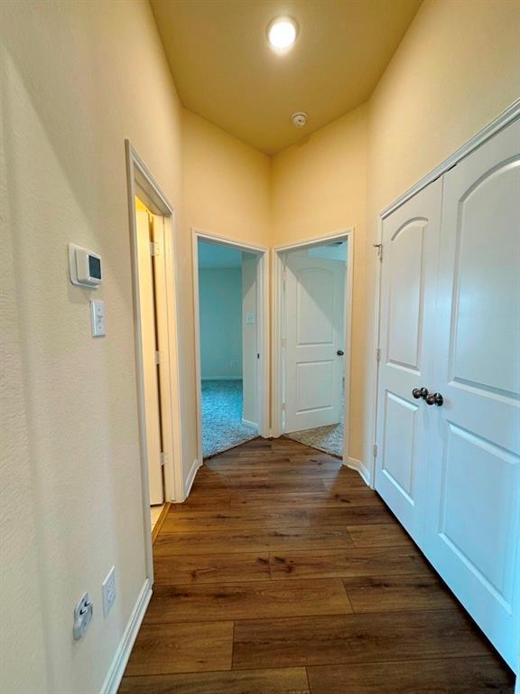 Building Photo - 5115 Leaning Tree