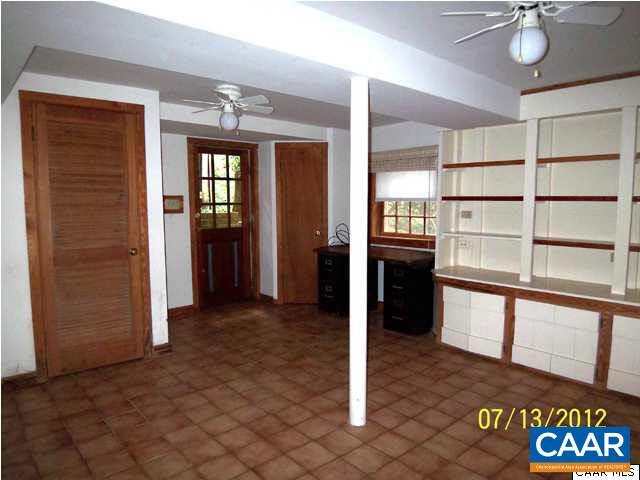 Building Photo - 1725 Yorktown Dr