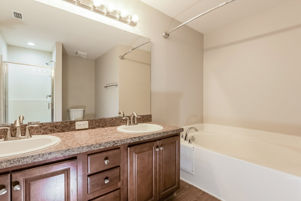 Building Photo - 9653 Nathaniel Ln