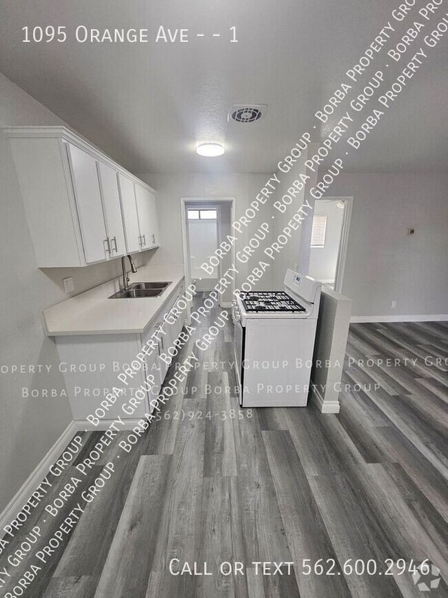 Building Photo - ** STUNNING 1 BEDROOM 1 BATH APARTMENT ** !!!