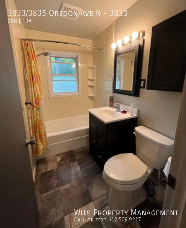 Building Photo - 3833/3835 Oregon Ave N-3833