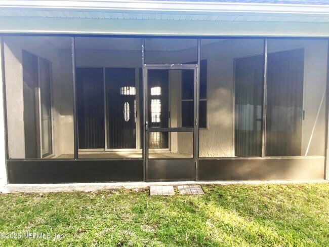 Building Photo - 10519 Creston Glen Cir E