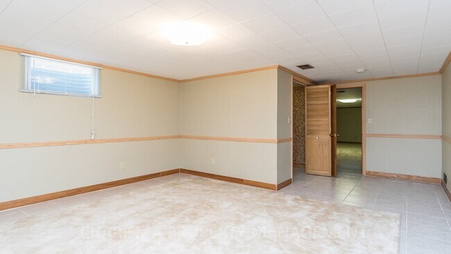 Building Photo - 1605 E 49th St