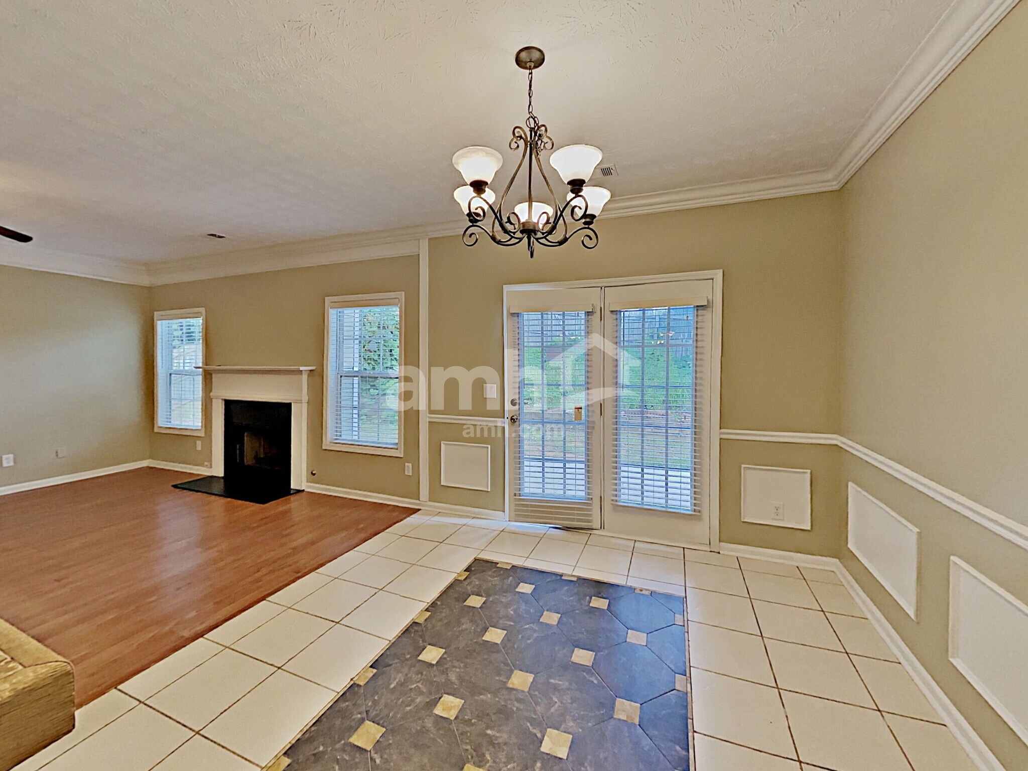Building Photo - 875 Clairidge Ln