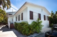 Building Photo - Private 1 bedroom with Bathroom and a Shar...