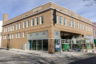 Building Photo - 140 Gadsden St