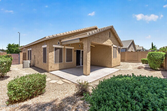 Building Photo - 10639 W Alex Ave