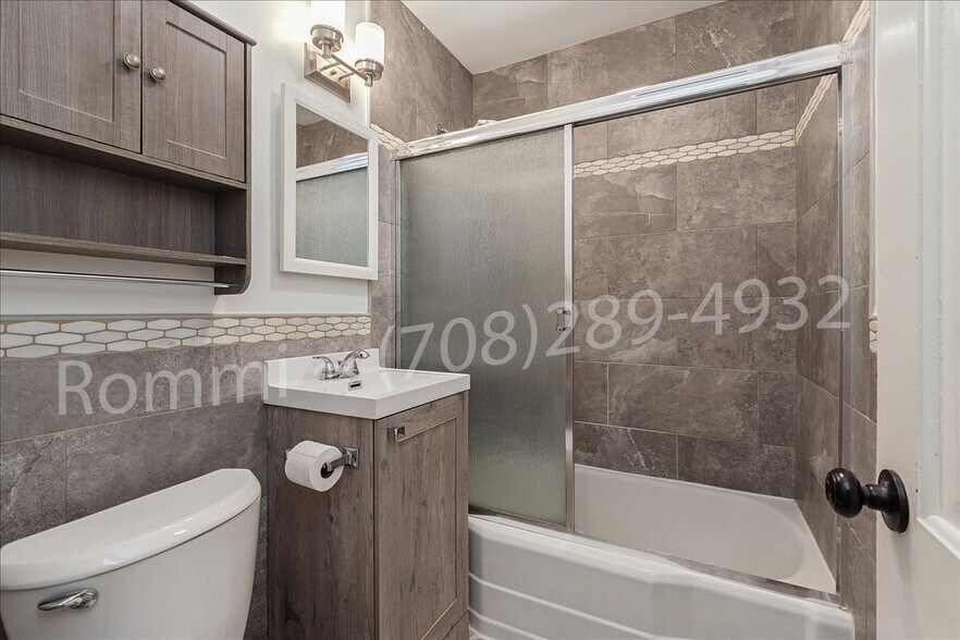 Bathroom - 6717 Huron Ave