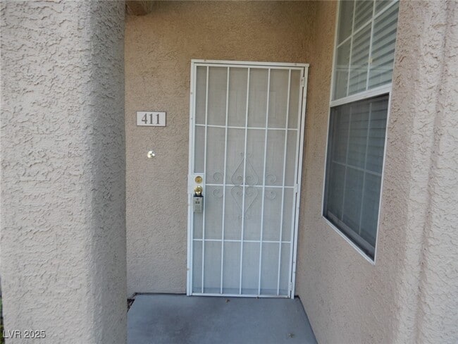 Building Photo - 75 N Valle Verde Dr