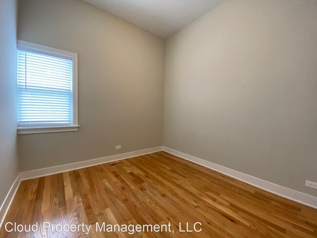 Building Photo - 3300 W Pershing Rd