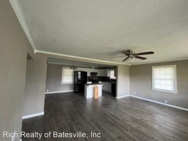 Primary Photo - 3 br, 1 bath House - 1765 Punch Lane