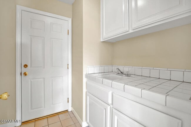 Building Photo - 506 Ravensbury St