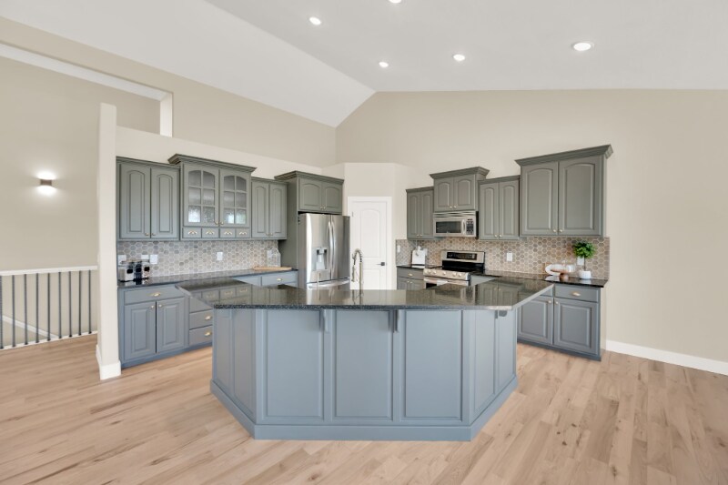 Building Photo - 4333 Park Hollow Ln