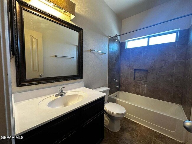 Building Photo - 5017 Lone Cactus Ct