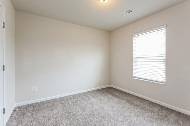 Building Photo - 518 Springtime Ln