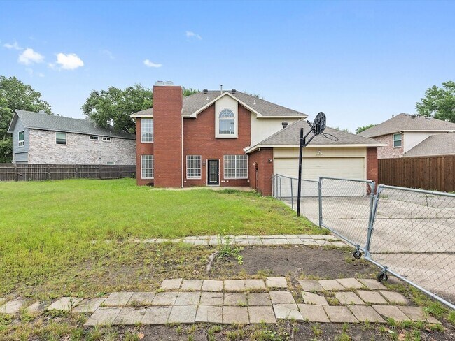 Building Photo - 205 Bayou Ct