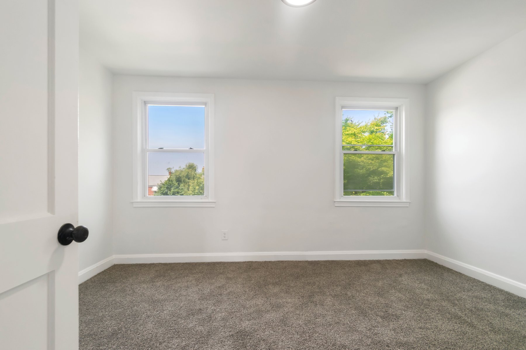 Building Photo - 3920 Wilke Ave