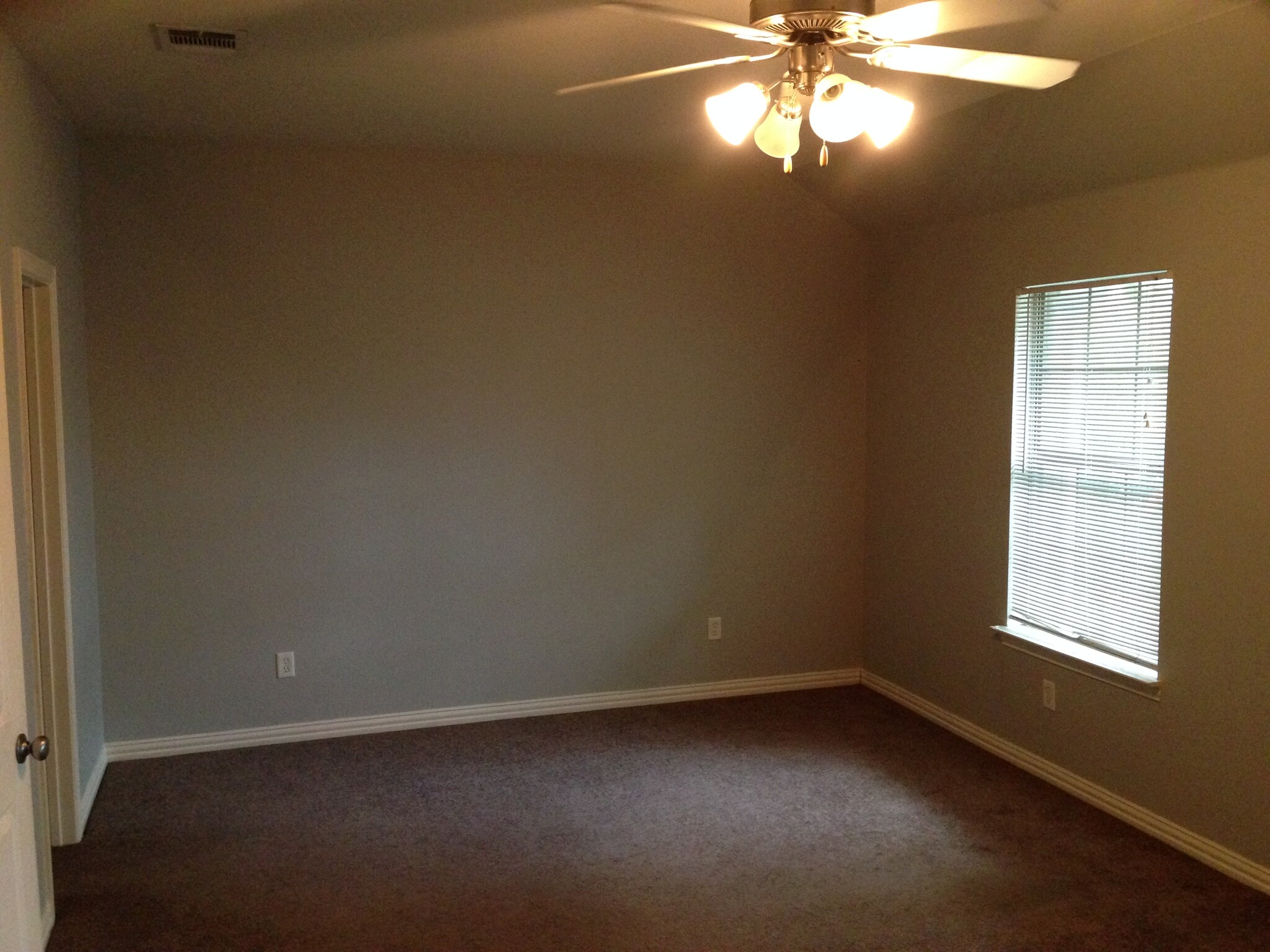 Master bedroom - 7626 Anson Cir