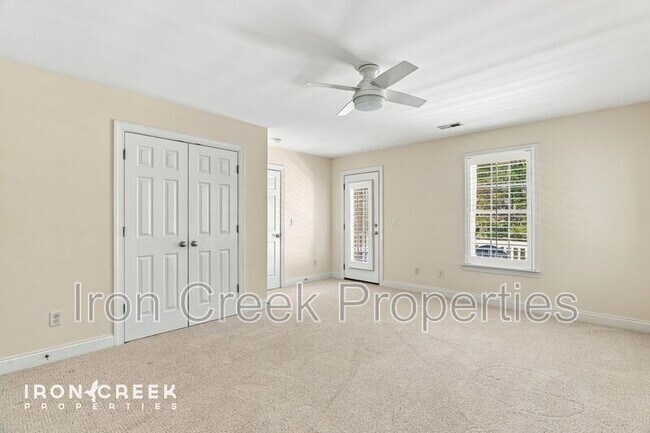 Building Photo - 1672 Olmsted Dr
