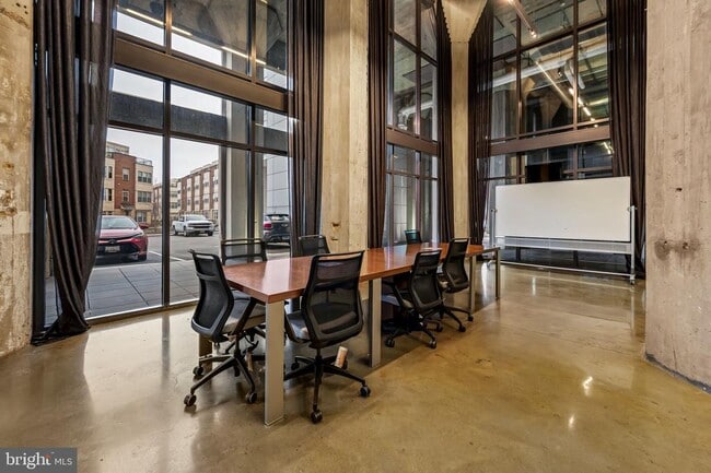 Building Photo - 1200 Steuart St