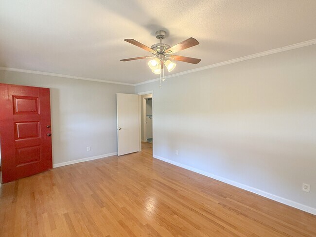 Building Photo - 7620 Charlotte Dr SW