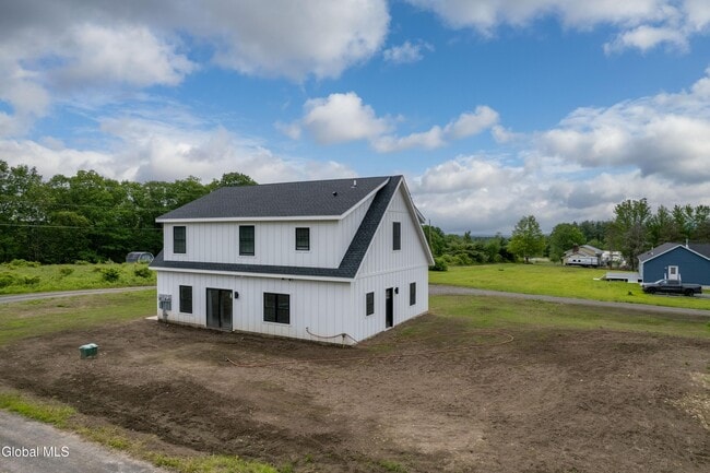 Primary Photo - 72 Plattekill Rd