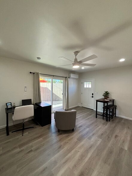 Unit comes furnished - 6421 Gary Ct