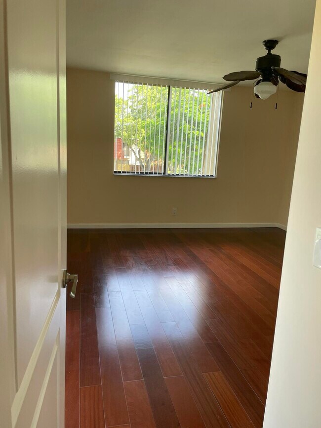 Building Photo - 22976 Oxford Pl