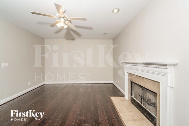 Building Photo - 531 Forest Lakes Dr