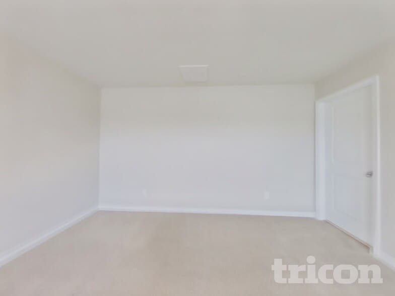 Building Photo - 1082 Suffolk Ln