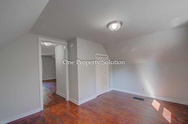 Building Photo - 4533 Buchanan St