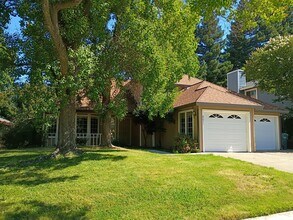 Building Photo - Excellent Fair Oaks Location 3 Bedroom Home!
