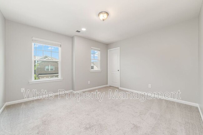 Building Photo - 757 Garrett Green Way