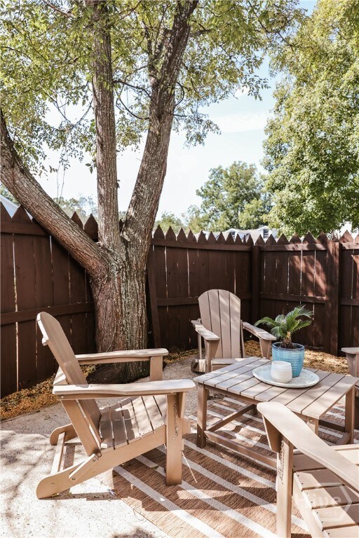 Building Photo - 1905 S Milledge Ave