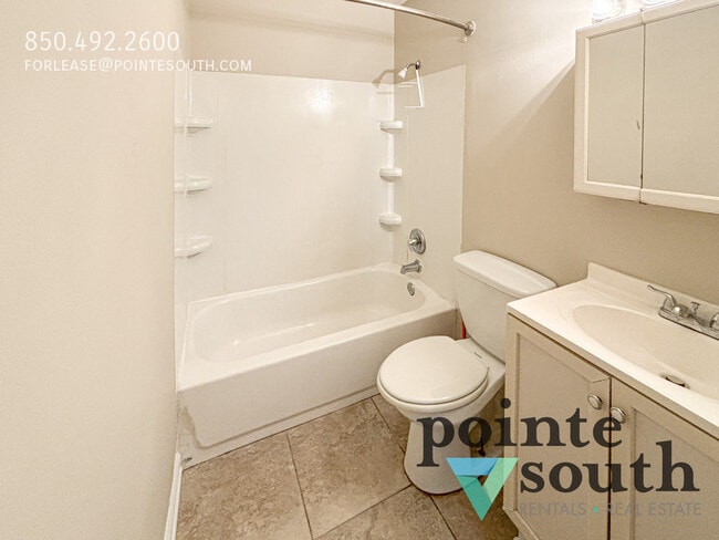 Building Photo - 6415 Schoel Ln