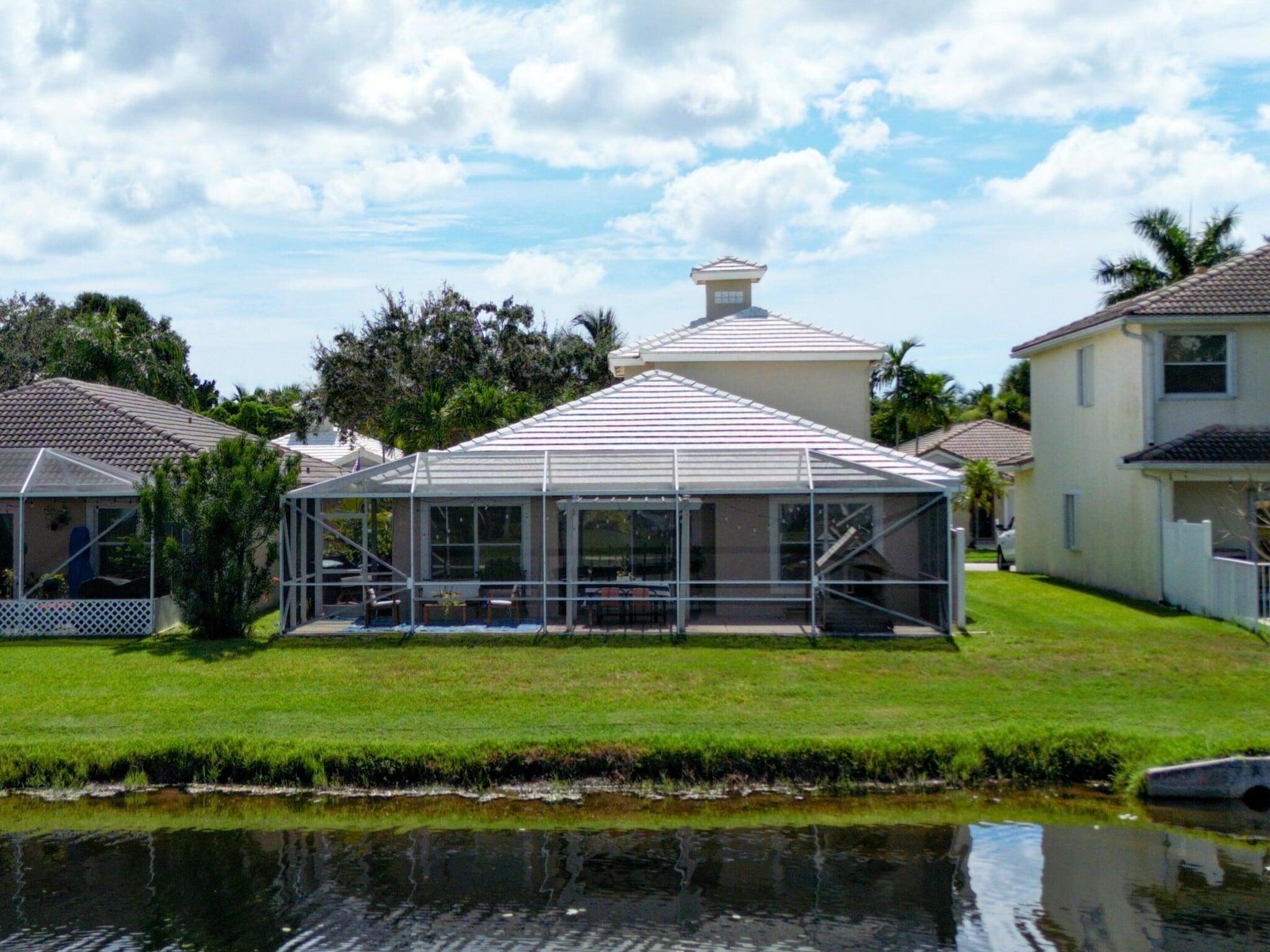 Building Photo - 6821 Hendry Dr