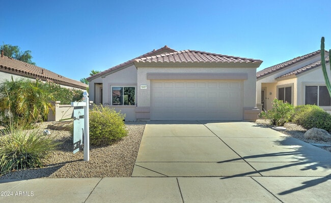 Primary Photo - 16457 W Rock Springs Ln