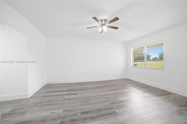 Building Photo - 5201 Yellow Pine Ln