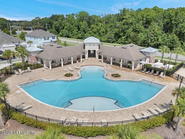 Building Photo - 11533 Red Koi Dr