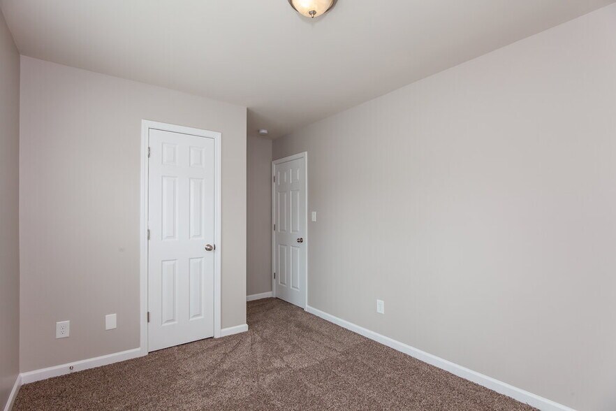 Building Photo - 7228 Cypress Ridge Dr