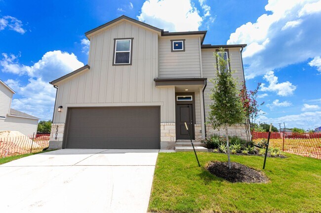 Building Photo - Beautiful 3 Bedroom, 3 Bathroom Home in Ro...
