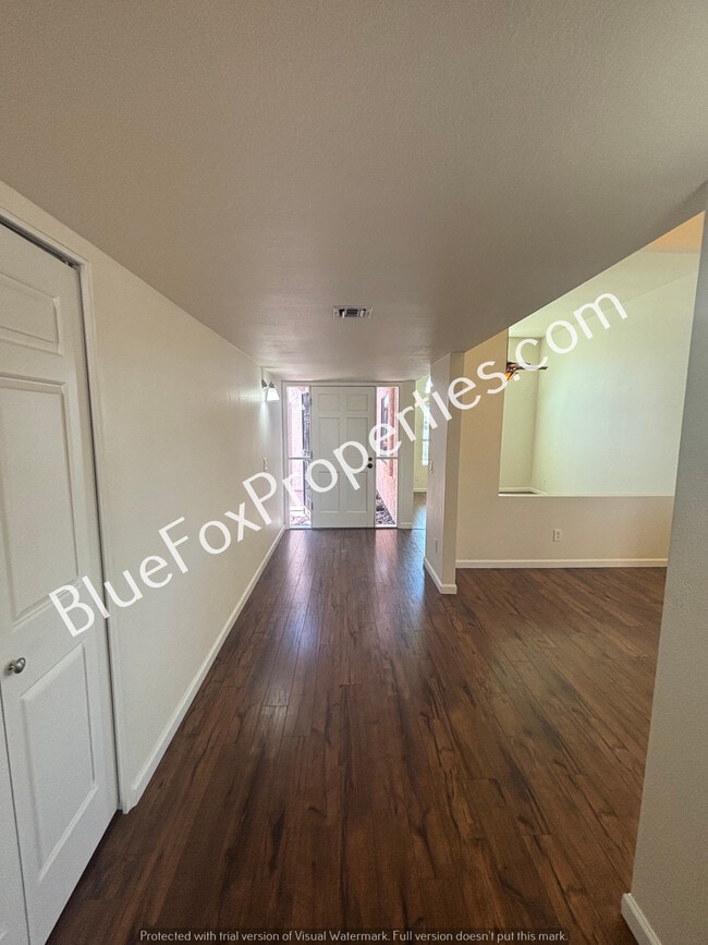 Building Photo - 2898 E Weymouth Cir